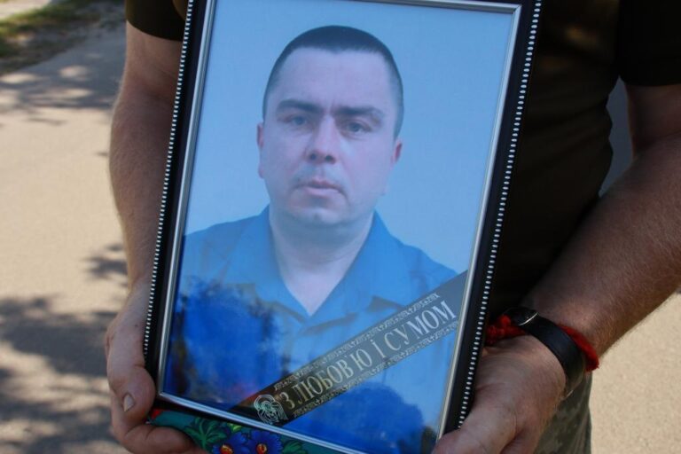 Не витримало серце: у Решетилівці попрощалися із військовослужбовцем Олександром Колотієм
