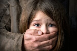 На Полтавщині чоловіка засудили за сексуальне насильство над племінницею