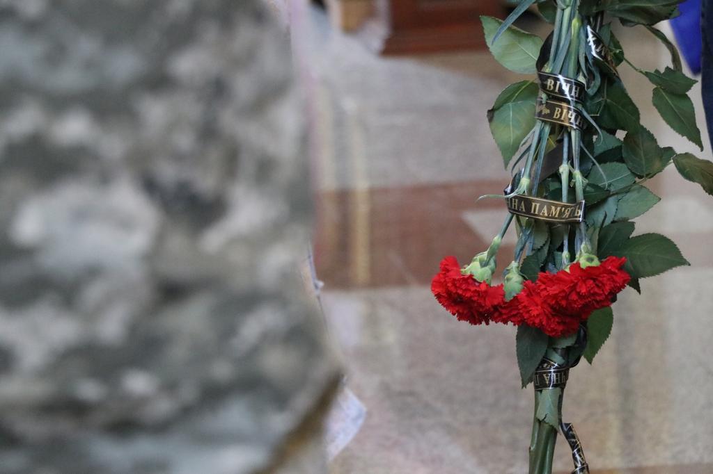 Глобинська громада в жалобі: на війні загинули два земляки-військовослужбовці