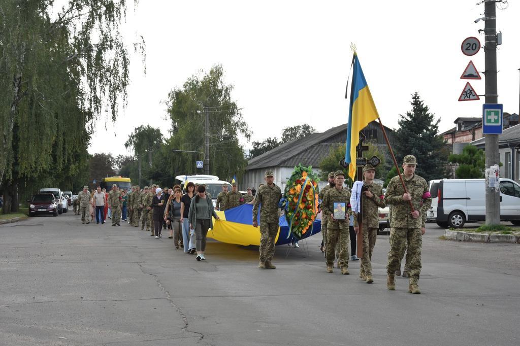 На щиті: війна забрала життя десятьох військовослужбовців з Полтавщини