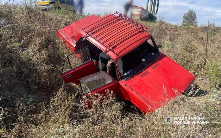 Під Миргородом зіткнулися автівки: внаслідок аварії постраждала 82-річна жінка