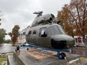 Що наступне стоятиме на постаменті біля Містохабу