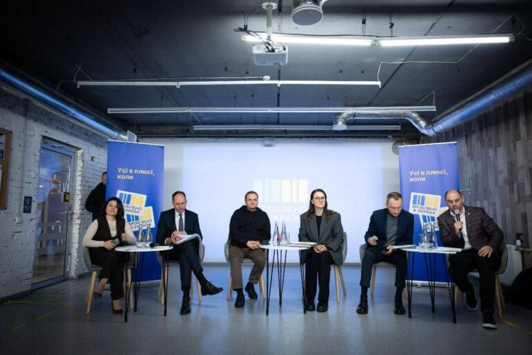 Урядова делегація на Полтавщині шукає шляхи підтримки бізнесу під час війни