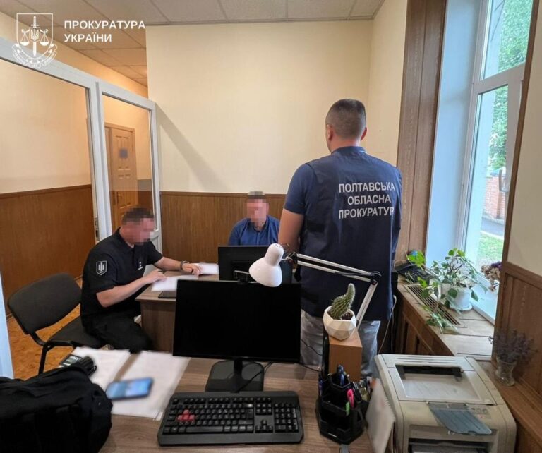 На Полтавщині судитимуть двох посадовців за отримання 180 тисяч гривень хабаря