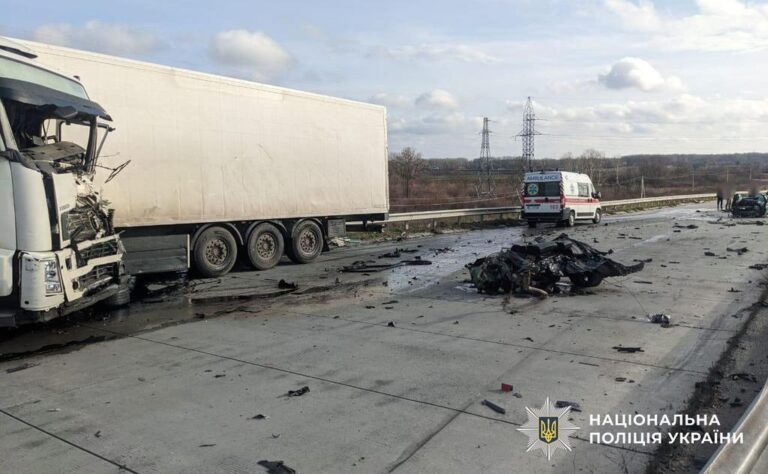 Смертельна ДТП на Полтавщині: двоє людей загинуло на трасі біля Решетилівки