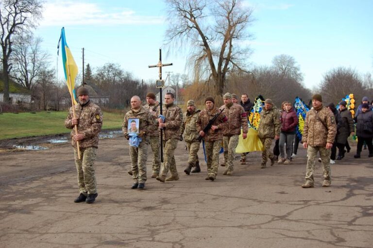 У Гребінківській громаді з глибоким сумом попрощалися із захисником України Дмитром Стасюком