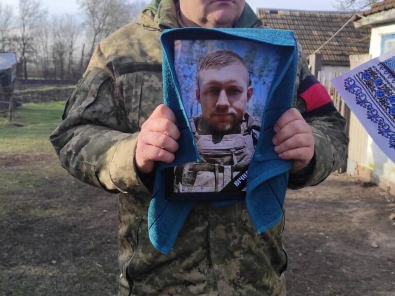У Миргородській громаді попрощалися із захисником Олександром Скрипченком, який загинув на фронті
