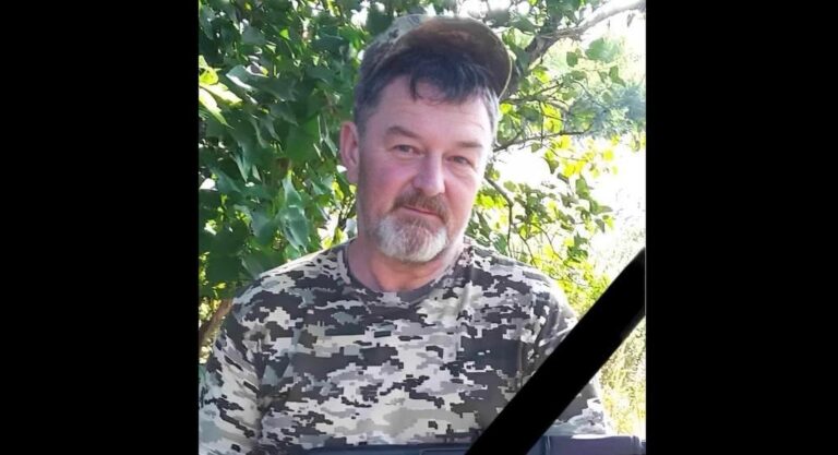 Гребінківщина попрощалася з воїном Олександром Опанасенком, який загинув, захищаючи Україну