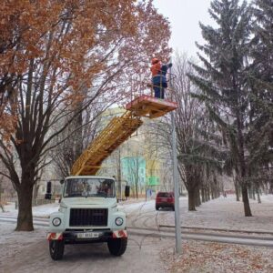 У Полтаві на вулиці Героїв України встановили сучасні LED-ліхтарі