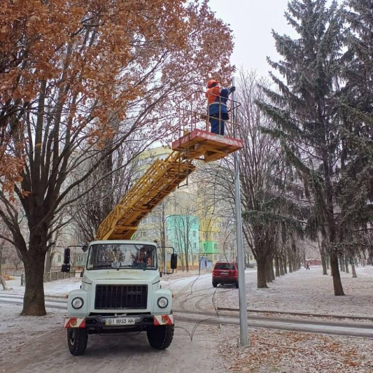 Вулиця Героїв України у Полтаві отримала сучасне LED-освітлення