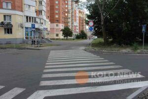 У Полтаві на Леваді легкових збив пенсіонерку на переході і втік з місця події