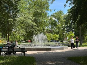 У Полтаві почали працювати міські фонтани: графік та локації