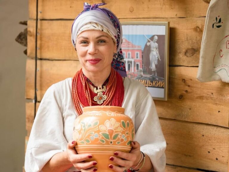 На ранкову каву за екстазом: Олена Щербань готує новий “Фестиваль Борщу” в Опішні