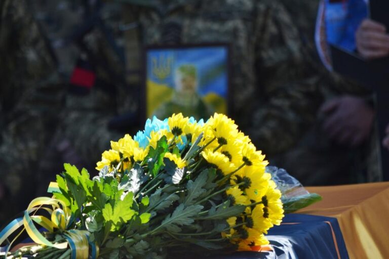 Кременчук втратив на війні двох захисників: місто прощається з героями