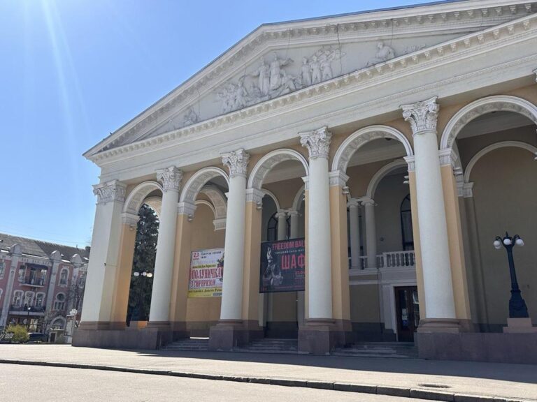 У Полтаві під час повітряної тривоги людей не впустили в укриття: що каже ДСНС