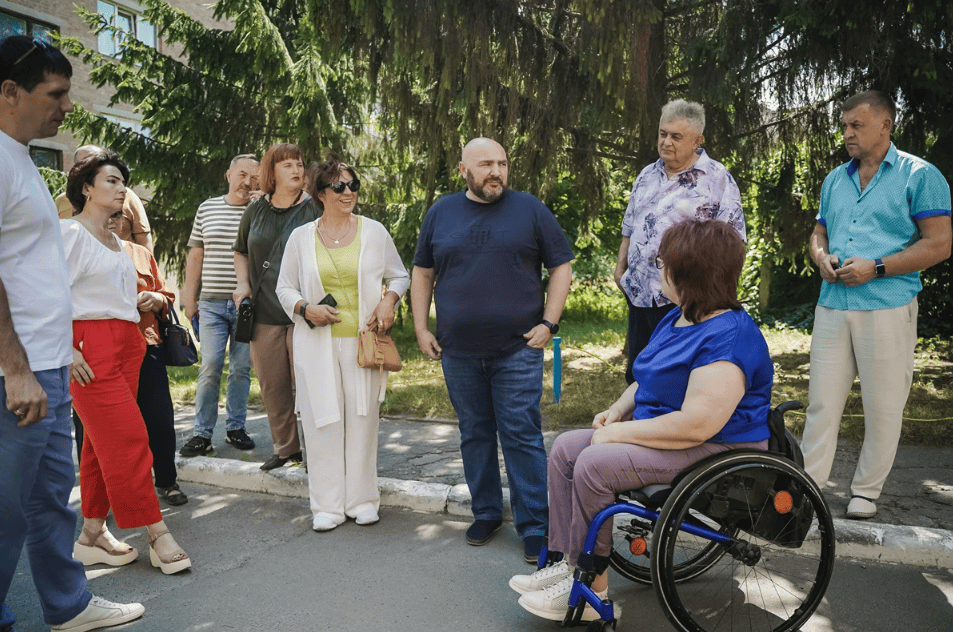 Рух без барєрів: перевірили доступність спорткомплексу у Полтавській громаді