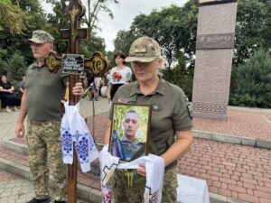 Хорольська громада провела в останню путь воїна Валерія Рудя
