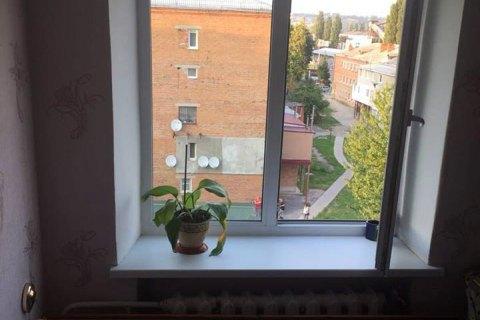 В Полтаві 7-річний хлопчик випав з вікна багатоповерхівки: подробиці надзвичайної події